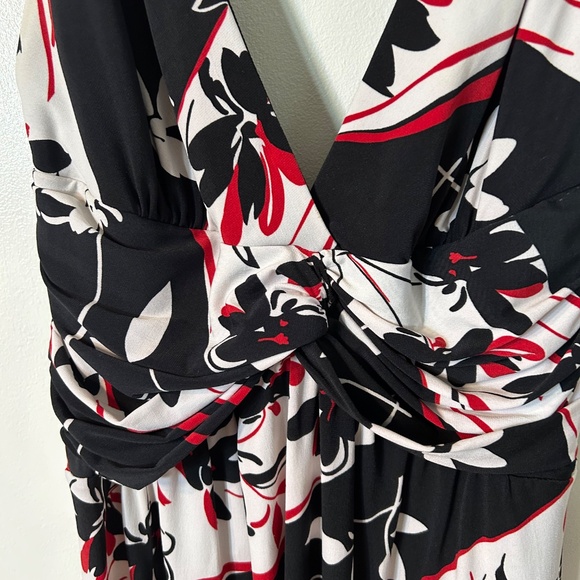 Red Black and White print halter dress - Picture 3 of 4